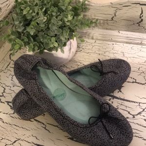 Sanuk dress up flats